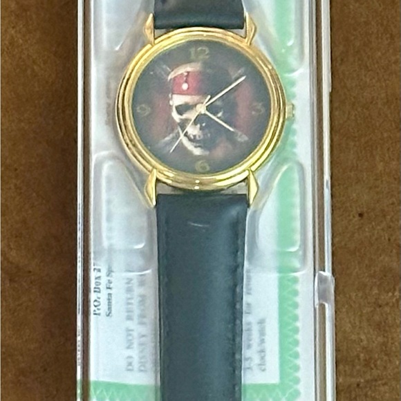 NWT Disney Pirates of the Caribbean Special Edition Collectors Series watch - Picture 2 of 7